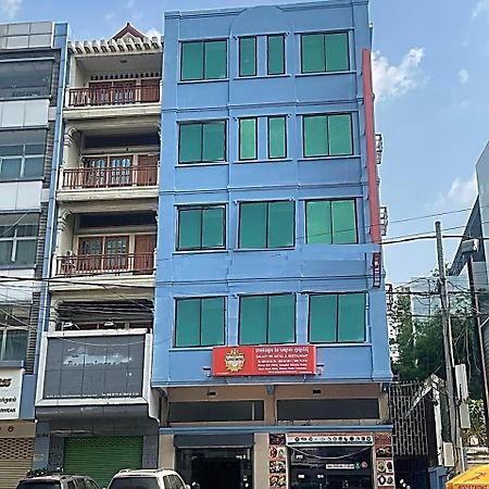Galaxy Rs Hotel Phnom Penh Exterior photo