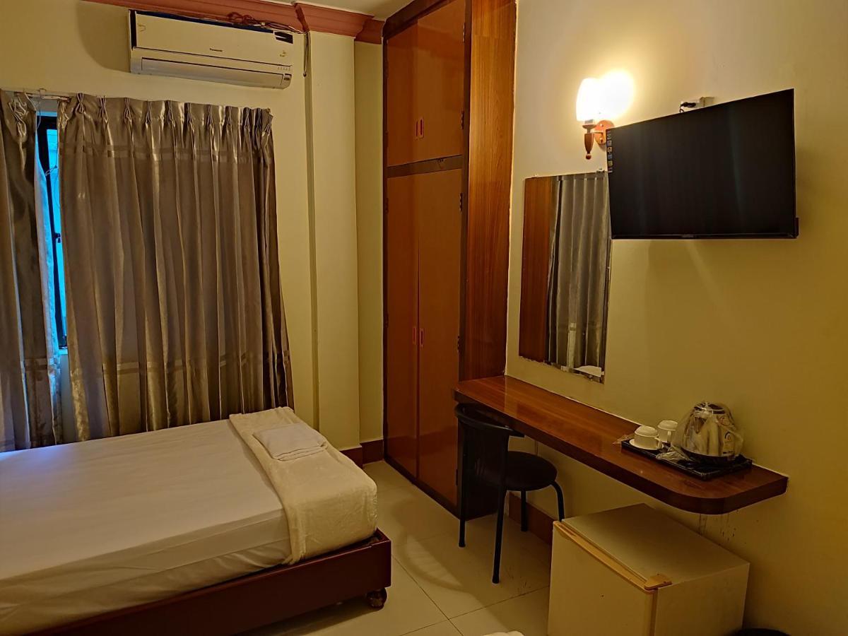 Galaxy Rs Hotel Phnom Penh Exterior photo