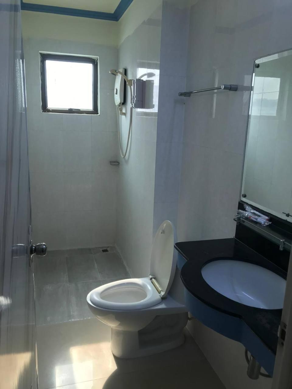 Galaxy Rs Hotel Phnom Penh Exterior photo